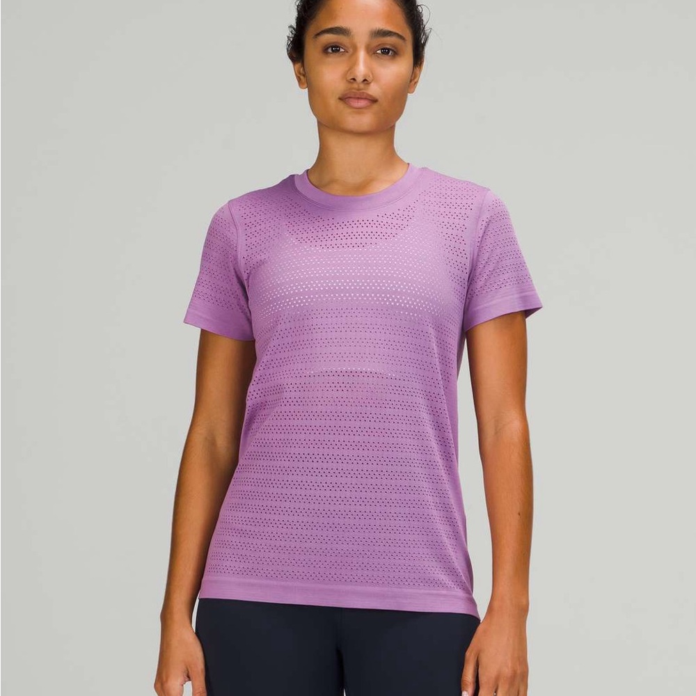 Lululemon‎ Swiftly Breathe Short Sleeve